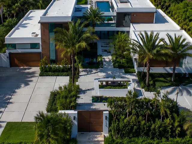 Casa Azure Bay, Miami Beach